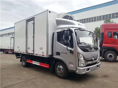 現(xiàn)有一臺(tái)福田奧鈴新捷運(yùn)4.2米冷藏車現(xiàn)車,低價(jià)虧本出售！虧本出售！