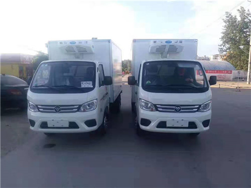  兩臺(tái)福田祥菱M1國六冷藏車發(fā)車了