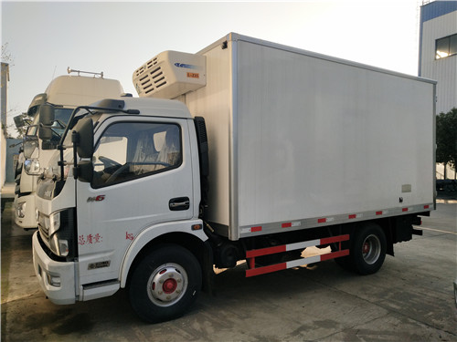 現(xiàn)車促銷:東風(fēng)凱普特肉鉤冷藏車，整車少1萬