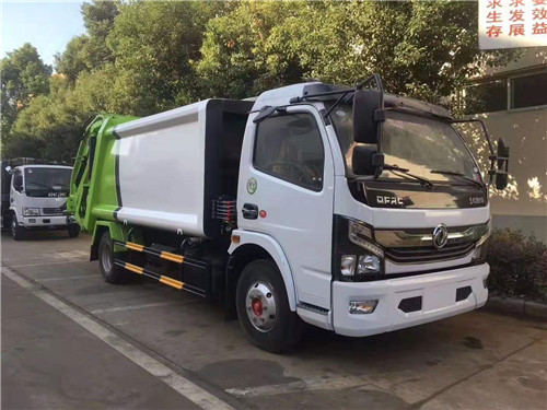 推薦??！東風(fēng)日產(chǎn).凱普特8方壓縮垃圾車現(xiàn)車一臺