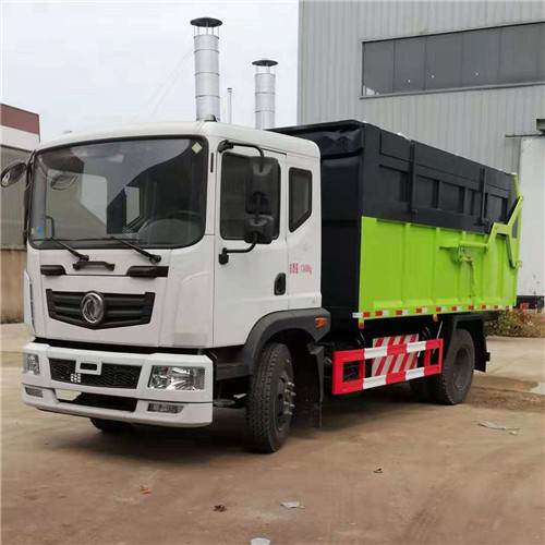 東風天然氣壓縮對接式垃圾車，是綠色環(huán)保首要車型 