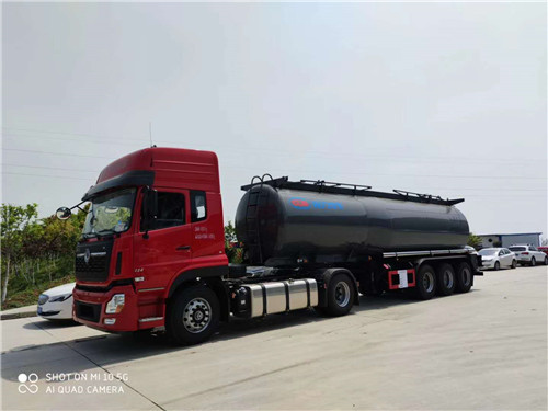 29.2方鹽酸水普貨供液半掛車(chē)推薦