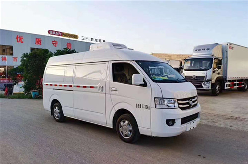 國六福田G7面包冷藏車匹配沈陽航天三菱160馬力汽油發(fā)動機(jī)，容積5.8方