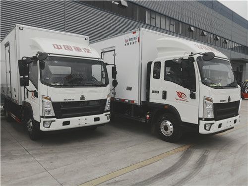 國(guó)六重汽豪沃藍(lán)牌4.1米冷藏車(chē)推薦