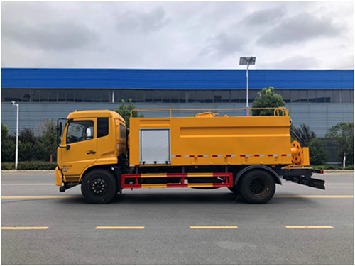國六東風天錦13方清洗車匹配康明斯210馬力國六發(fā)動機，大卷盤新款車型推薦