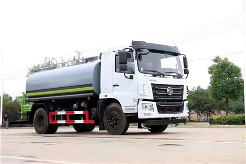 國六東風華神F5 灑水車， 國六玉柴165現(xiàn)車一臺