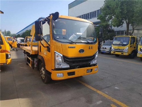 重汽“豪曼”濰柴130馬力一拖二清障車(chē)廠家直銷(xiāo)