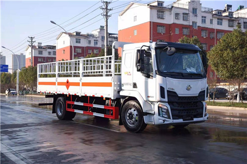 柳汽國五危險品廂式車、氣瓶運輸車 氣囊橋強勢回歸?。?！