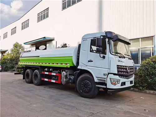 國六東風(fēng)專底后雙橋灑水車，最后2臺5月1號之前的證，現(xiàn)車，不受稅改