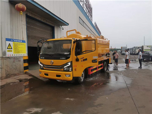 國六東風9+3方清洗吸污車，實車公告，上戶無憂