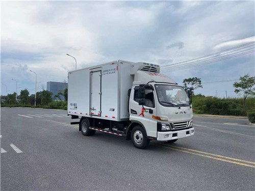 國(guó)六江淮駿鈴V5冷藏車