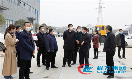 程力汽車集團(tuán)總經(jīng)理程阿羅對曹廣晶副省長在百忙之中來程力汽車集團(tuán)調(diào)研表達(dá)衷心感謝，向領(lǐng)導(dǎo)們立下了軍令狀，程力一定會抓好目前產(chǎn)能恢復(fù)和國家相關(guān)優(yōu)惠政策的大好機遇，在保質(zhì)保量完成既定生產(chǎn)目標(biāo)任務(wù)的同時，緊跟時代步伐加大先進(jìn)技術(shù)和新產(chǎn)品的研發(fā)投入，牢牢把握市場的發(fā)展動向。始終把品牌發(fā)展、品牌效應(yīng)作為首要工作任務(wù)，將程力這一優(yōu)秀的品牌打造成為湖北省優(yōu)秀民營企業(yè)的一張“金字招牌”。