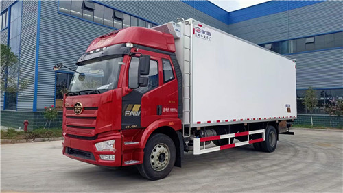 國(guó)六解放J6L精英版7.5米冷藏車，10噸國(guó)六冷藏車