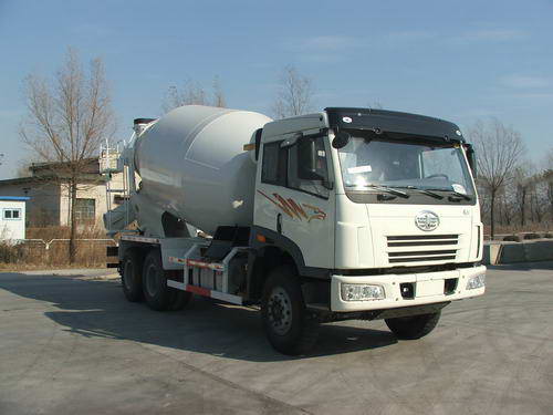 解放J5攪拌車12立方價(jià)格38萬(wàn)