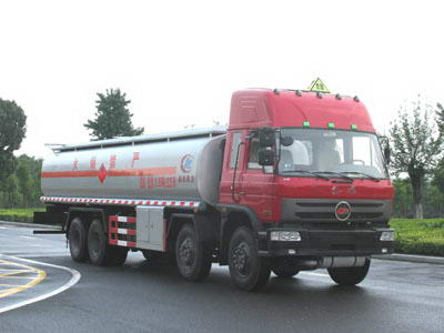 楚風(fēng)前四后八易燃液體罐式運(yùn)輸車(chē)