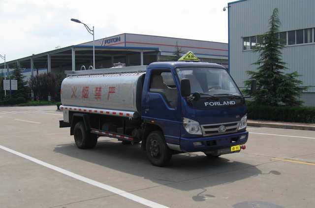 福田威龍4-6方加油車(上戶容積：4立方、上戶噸位：2.7噸）