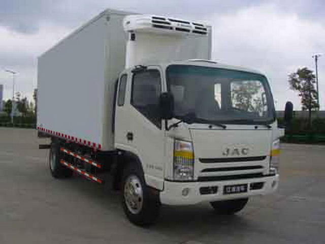 國(guó)四江淮帥鈴三廂長(zhǎng)6.2米冷藏車(chē)