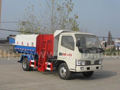 國(guó)四東風(fēng)銳鈴側(cè)裝掛桶式垃圾車