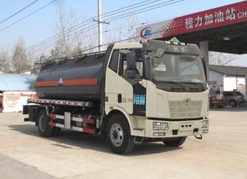 國(guó)五解放腐蝕性物品罐式運(yùn)輸車