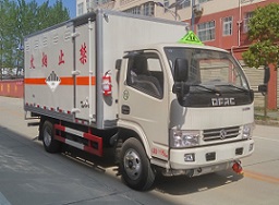 國(guó)五東風(fēng)廂長(zhǎng)4.12米雜項(xiàng)危險(xiǎn)物品廂式運(yùn)輸車 