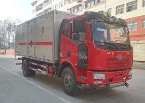 國(guó)五解放爆破器材運(yùn)輸車 