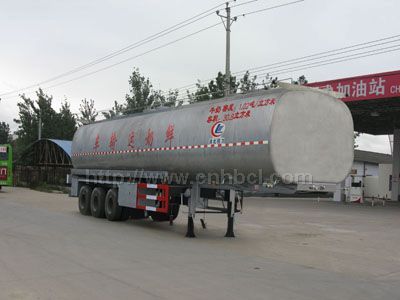 37立方鮮奶運(yùn)輸半掛車(chē)